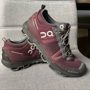 On Cloudventure Womens Size 7 Maroon ON Running trail shoes OnCloud
